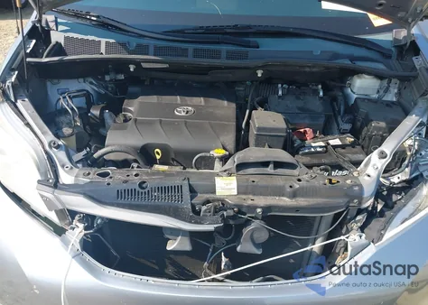 2013 Toyota Sienna Xle V6 8 Passenger from USA, damaged, VIN 5TDYK3DC6DS333194